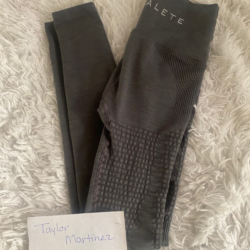 alphalete halo leggings in mineral grey